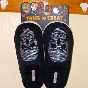 HALLOWEEN Slippers New 💀💀💀size 9-10 L Ladies